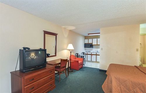 Economy Hotel מריאטה מראה חיצוני תמונה