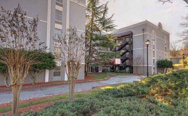 Economy Hotel מריאטה מראה חיצוני תמונה